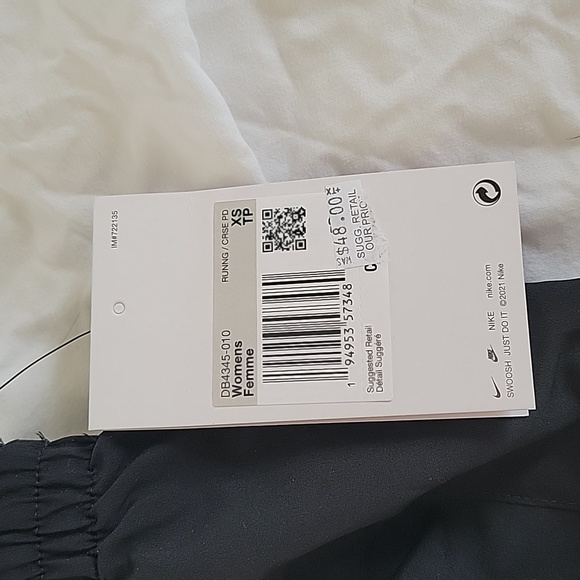 Nike running shorts - Picture 3 of 3